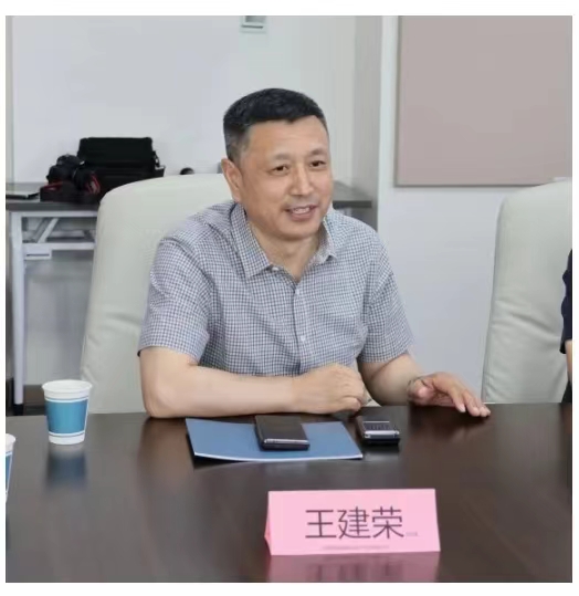 王建榮 副會(huì)長 山西國鴻盛景房地產(chǎn)開發(fā)有限公司總經(jīng)理